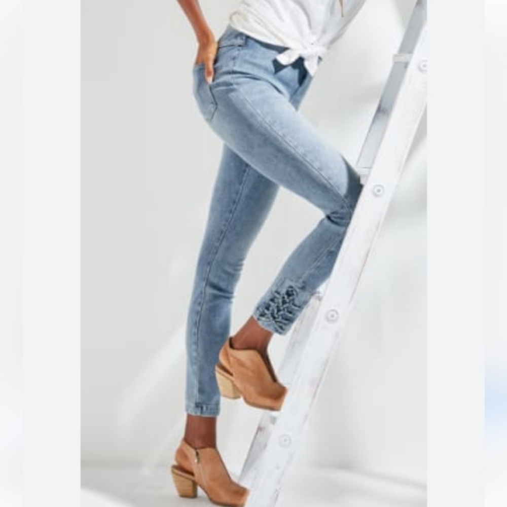 Soft Surroundings The Ultimate Braided Knot Ankle Jeans Womens M Blue Pull On - Picture 2 of 12